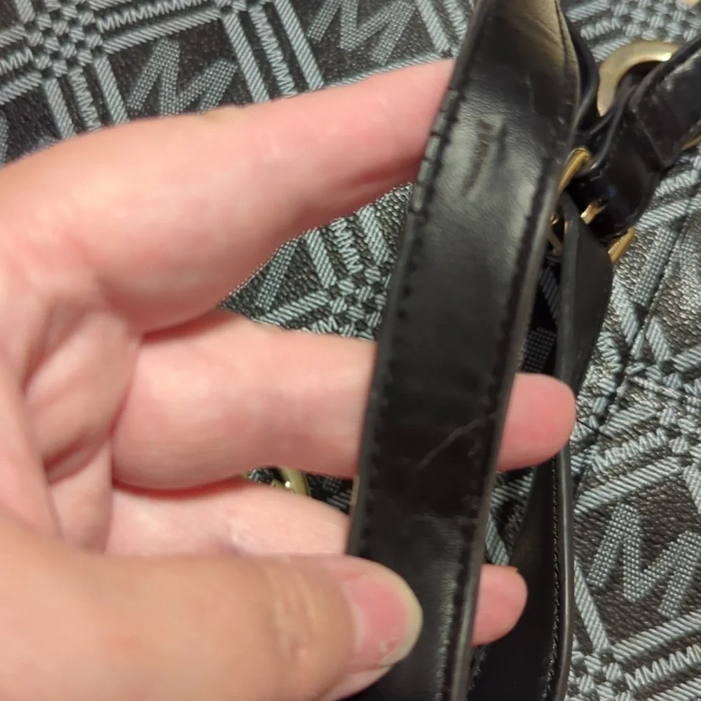 Milan "M" purse bag - Picture 6 of 6
